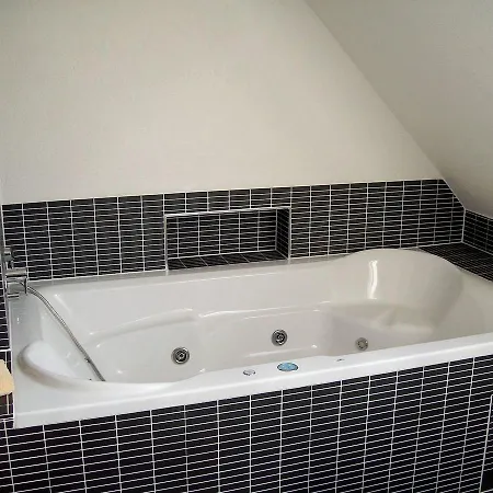 Spacious Holiday In Weitenhagen With Private Terrace 別荘 Behrenwalde